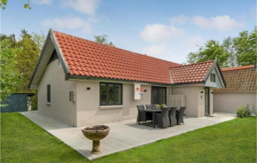 Stunning Home In Ebeltoft With Wifi